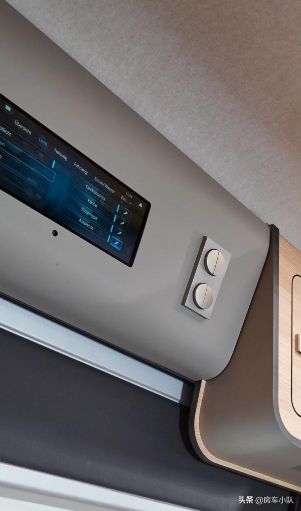 居然是一輛房車獲得了2021年紅點設計大獎！德國的Alphavan房車