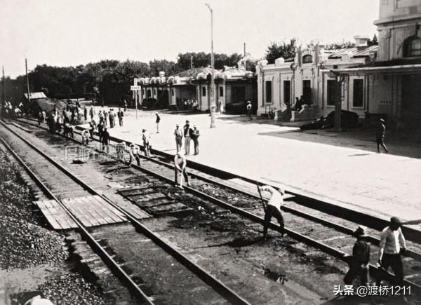哈爾濱火車站，百張歷史老照片，四代站舍更替，你不一定見過