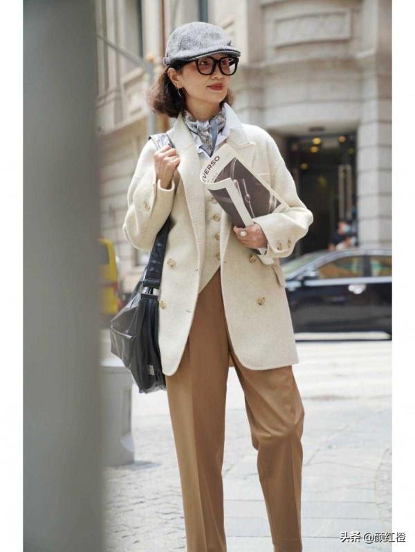 這才是45+該有的打扮,不裝嫩也不顯老氣,優雅到骨子裡了 這才是45+該有的打扮,不裝嫩也不顯老氣,優雅到骨子裡了