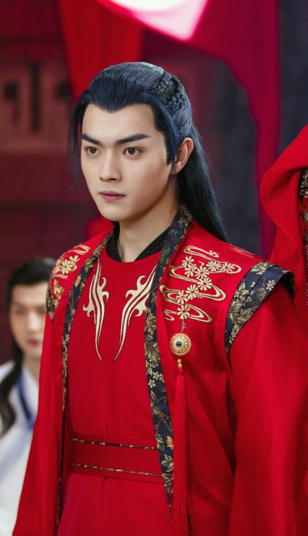 十大龍鬚劉海:任嘉倫氣質碾壓李現,羅雲熙和許凱就是為古裝而生 十大龍鬚劉海:任嘉倫氣質碾壓李現,羅雲熙和許凱就是為古裝而生