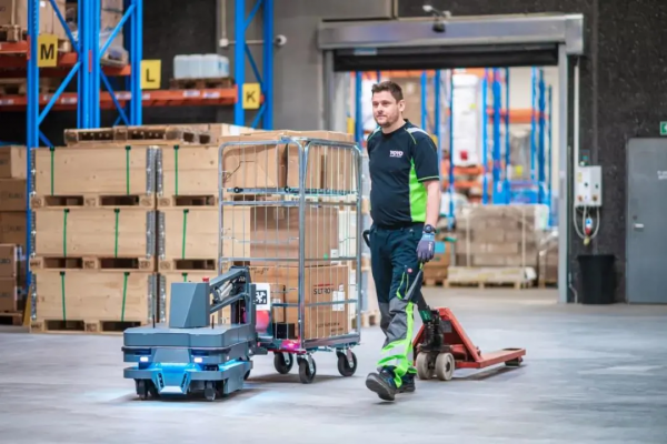 MiR攜三款新產品在中國市場首次亮相，為全球機器人領域強勢賦能