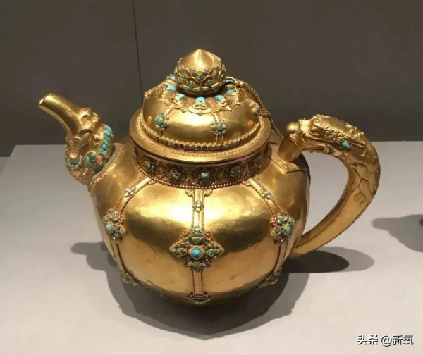 歐洲中世紀的女性為了美有多瘋狂？