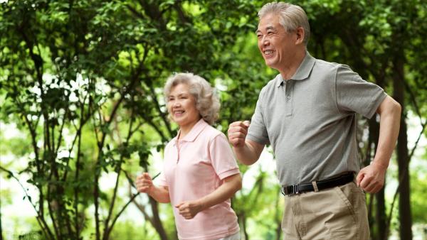 把孩子全託給了退休後的父母,沒有時間探望,他們在幹什麼? 把孩子全託給了退休後的父母,沒有時間探望,他們在幹什麼?