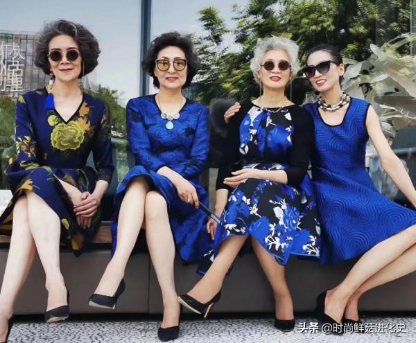 被4位氣質老太太實力圈粉了，原來真正的時髦，真的與年齡無關