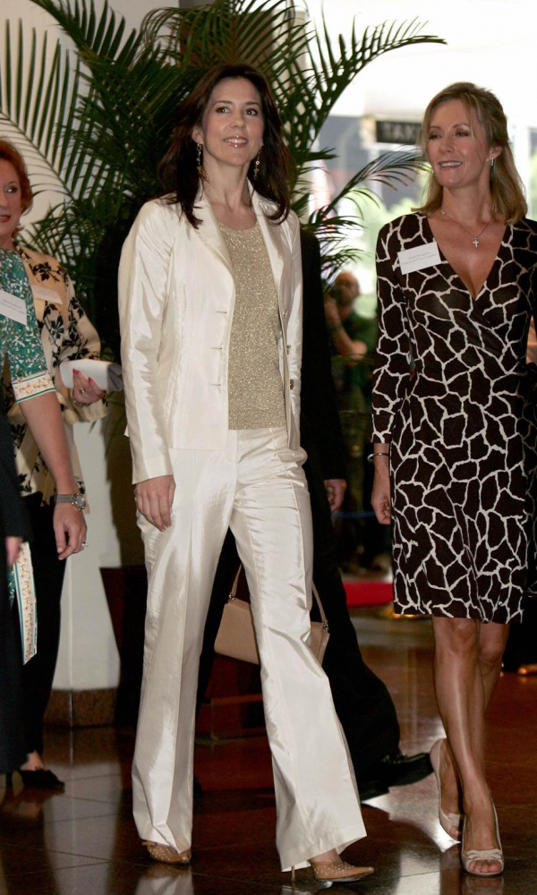 瑪麗王妃令人難以置信的照片風格演變