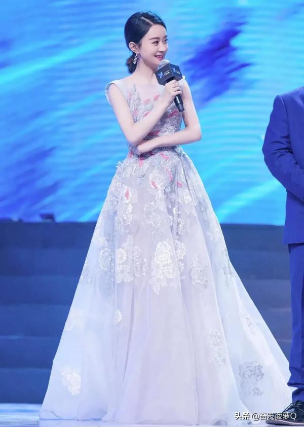 趙麗穎的穿衣風格，越來越好看了