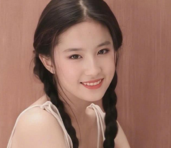 不整容、不做作，在娛樂圈堪稱一流