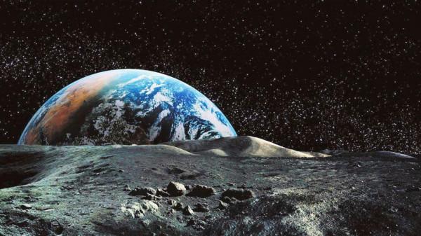 我們都被NASA“騙”了？神舟13號宇航員出艙後，暴露了真實的太空