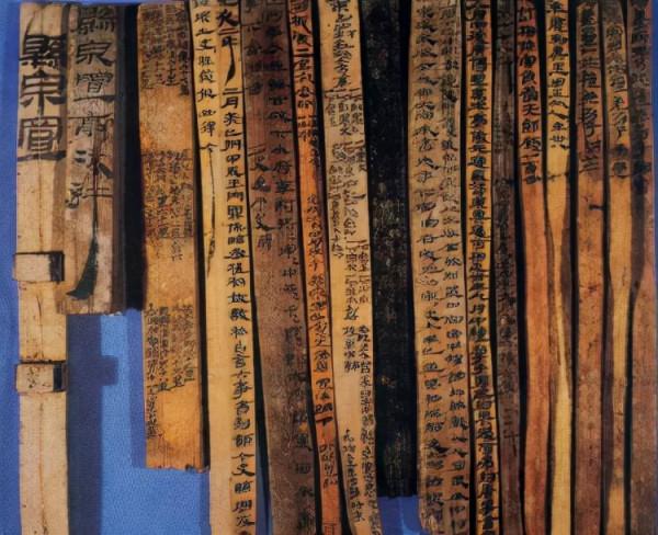 敦煌一棵樹烽燧，發現了漢代的通緝令，用這份文書真能抓住竊賊嗎