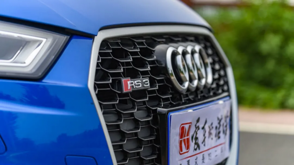 四環五缸400匹的超級鋼炮——奧迪RS3 四環五缸400匹的超級鋼炮——奧迪RS3