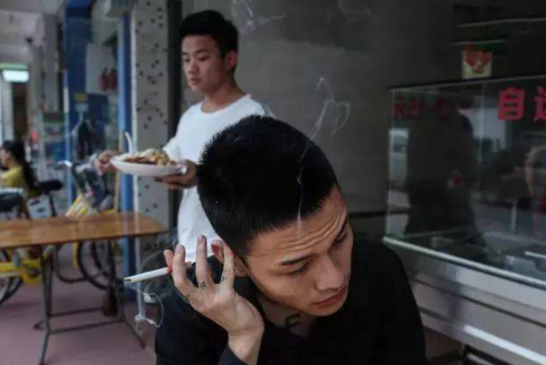 2006年，11歲少年創“殺馬特家族”，兩次退出後創業為自己正名