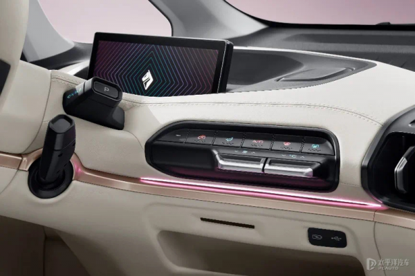 寶駿KiWi EV 高定版上市 售8.98萬元