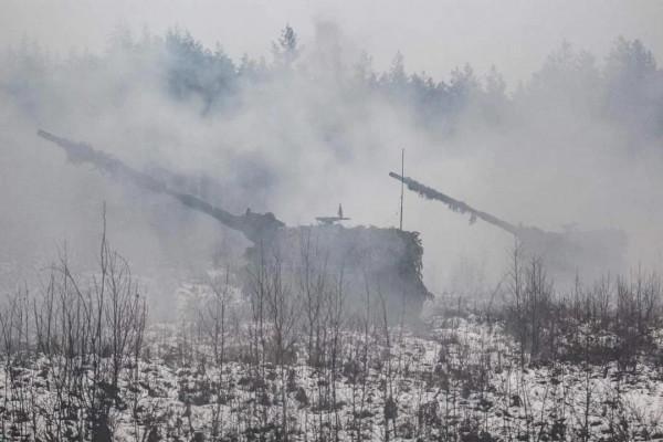 立陶宛炮兵營實彈射擊訓練 立陶宛炮兵營實彈射擊訓練