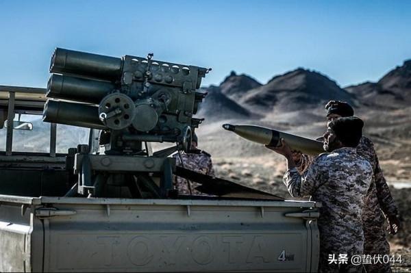 伊朗法傑爾-1火箭炮