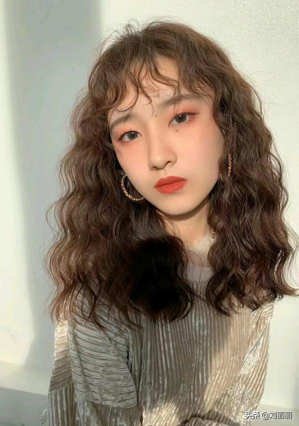 女士髮型款式那麼多,這麼時尚有氣質的卻不多,15款送給你 女士髮型款式那麼多,這麼時尚有氣質的卻不多,15款送給你