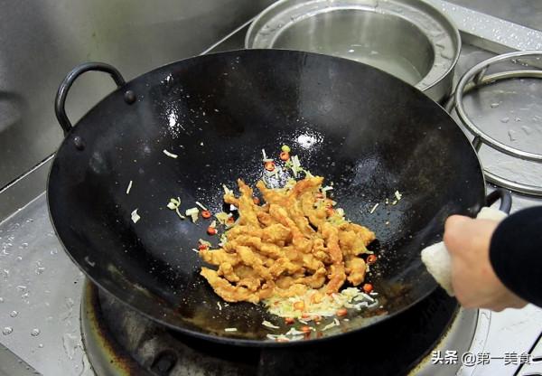 為什麼飯店的椒鹽排條那麼好吃,廚師長教你訣竅,簡單又好吃 為什麼飯店的椒鹽排條那麼好吃,廚師長教你訣竅,簡單又好吃