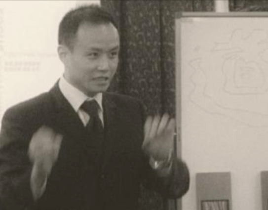 樂嘉是如何走上巔峰，又如何原地爆炸的？