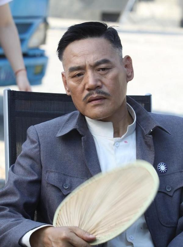 巍子：被人藝培養多年，解決戶口還送北京一套房，可他卻忘恩負義