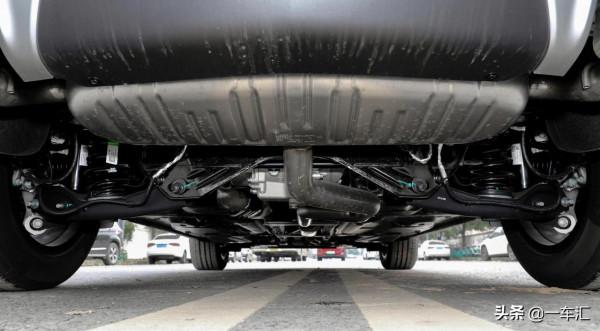 豪華緊湊型SUV哪家強，凱迪拉克XT4配置解讀，能比BBA更值得買嗎