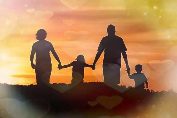 李靚蕾手撕王力宏，但她卻在塑造孩子心中的好父親形象