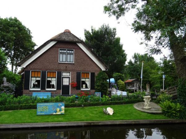 從髒亂差到世界最美村落，荷蘭羊角村給我們什麼啟示？