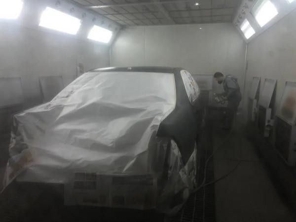 從修理廠到婚姻殿堂，夫妻共同打造低趴雷克薩斯LS430