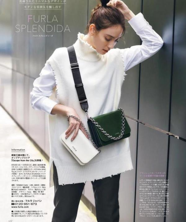 女人一旦過了40歲,多借鑑下這些簡約穿法,兼顧時尚與高階 女人一旦過了40歲,多借鑑下這些簡約穿法,兼顧時尚與高階