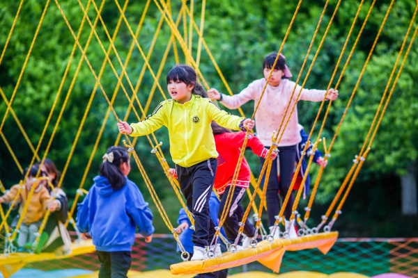 兒童城堡免費耍！還有可愛萌寵和超大草坪，公交直達，遛娃必去