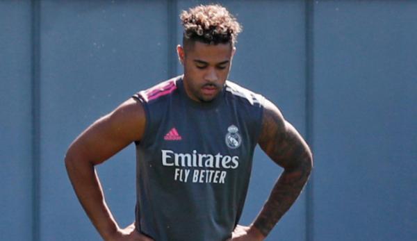 皇馬馬里亞諾職業生涯一塌糊塗!浪費了巔峰期,成下一個皇馬古蒂 皇馬馬里亞諾職業生涯一塌糊塗!浪費了巔峰期,成下一個皇馬古蒂