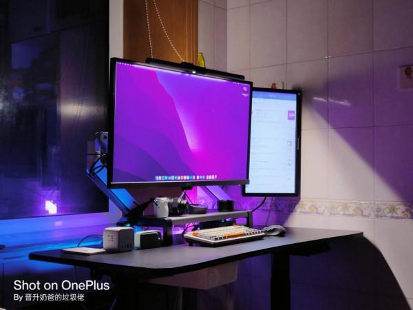 成年人的快樂屋，一桌一椅三兩平足以，新年煥新裝，簡約實用桌面