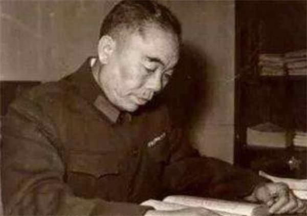 國軍師長,副師長及參謀長在軍隊中待遇如何?差得多嗎? 國軍師長,副師長及參謀長在軍隊中待遇如何?差得多嗎?