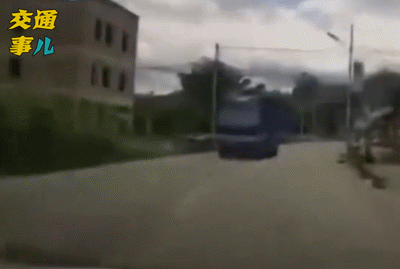 心碎！9起兒童“鬼探頭”事故，轉給家長們看看