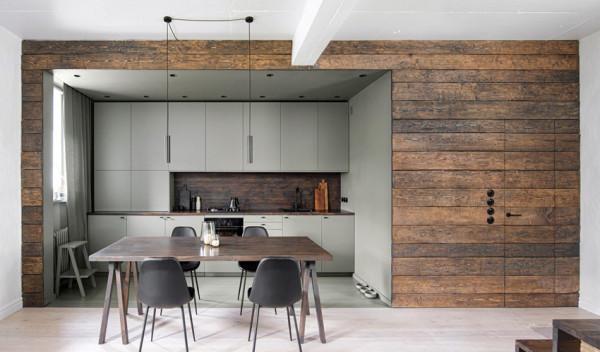 E裝平臺｜舊木回收再生！俄羅斯 20 坪插畫家的樓中樓