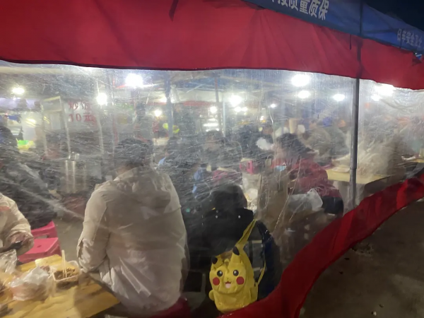 雲南紅河蒙自，大樹寨夜市