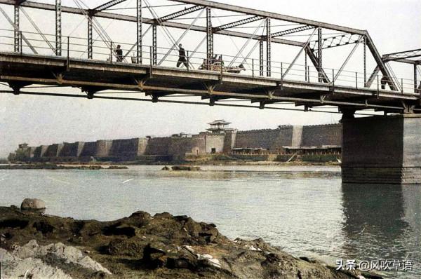 1934年的“天下黃河第一橋”，記錄下當年蘭州最真實的歷史風貌
