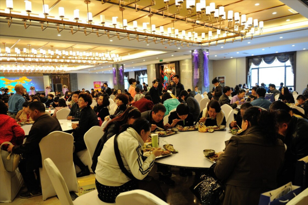 房價下跌戶主利益怎麼保障？房鬧不能改變事實，拋房斷貸也不可取