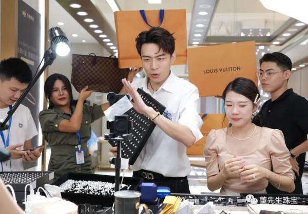 董先生珠寶位居九月帶貨榜單第一，帶貨高達6.67億是如何做到的？