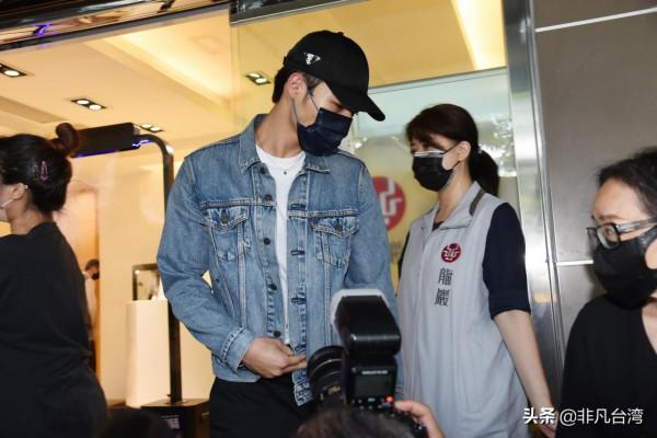 龍劭華追思靈堂開放弔唁第三日