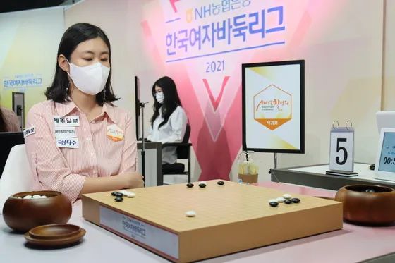 韓女聯衛冕冠軍火力全開 崔精全勝率隊連過兩關打回總決賽