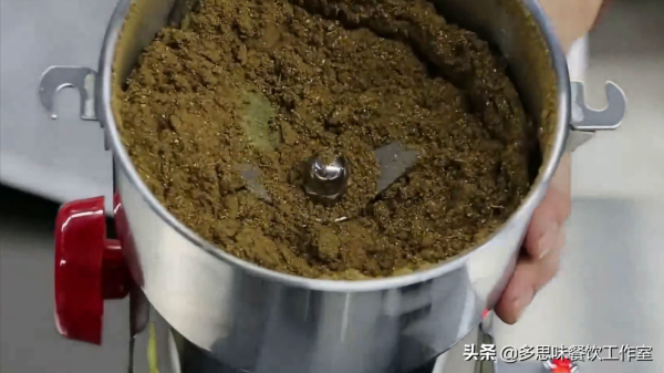 新疆燒烤羊肉串製作教程,香辛料配方精準到克,簡單易學一看就會 新疆燒烤羊肉串製作教程,香辛料配方精準到克,簡單易學一看就會