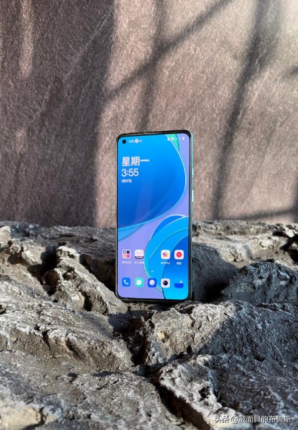 一加8T&colon;小清新的商務手機