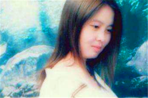 18歲妙齡少女一夜變老，丈夫說不離不棄，如今18年過去他做到了嗎