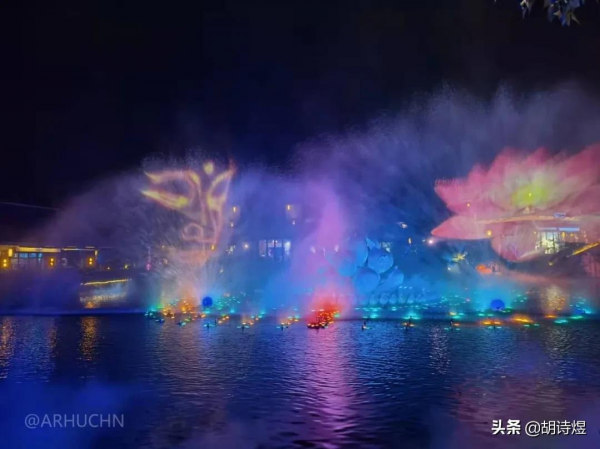 拈花一笑不負卿,只是未到恰當時 拈花一笑不負卿,只是未到恰當時