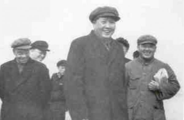 上海姑娘嫁給副部長，建國後丈夫卻主動坦白：其實我是毛主席堂弟