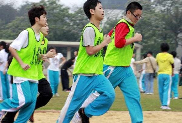 初三學生將迎來壞訊息,中考成績若低於500分,可能被分流到技校 初三學生將迎來壞訊息,中考成績若低於500分,可能被分流到技校