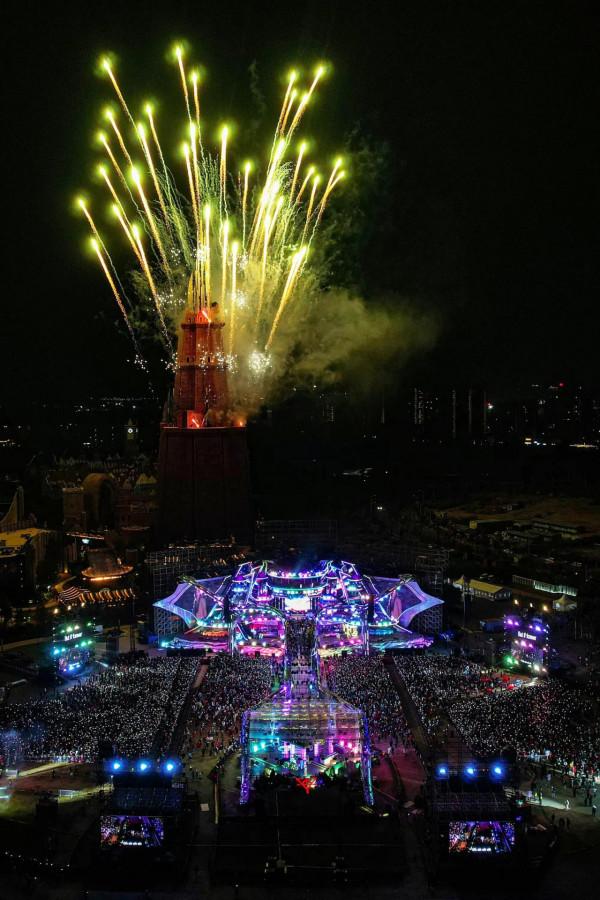 華晨宇演唱會完美收官，暖心細節感動無數人