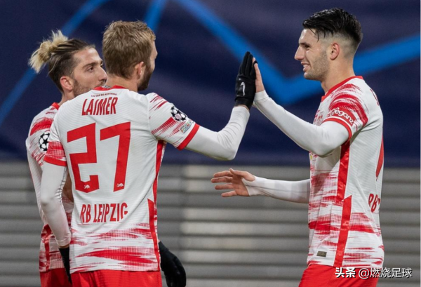 1-2！歐冠亞軍爆冷落敗，大將暴力犯規染紅離場，輸球又輸人