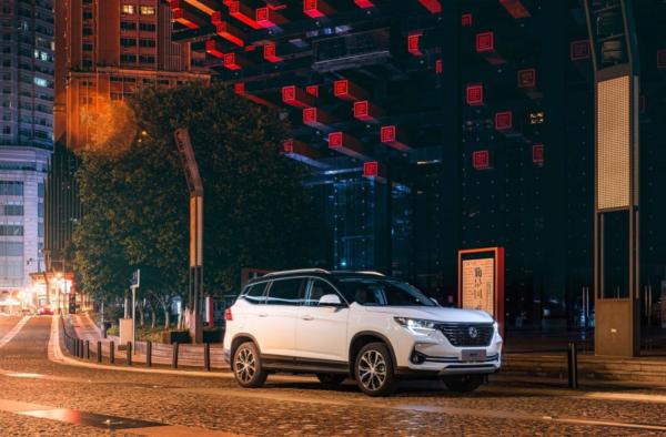 起售價格不足7萬元,新風行T5家用智惠之選 起售價格不足7萬元,新風行T5家用智惠之選