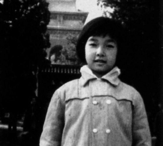 江珊：離婚後瀟灑人間，四度愛上硬漢，現和新丈夫快樂為伴