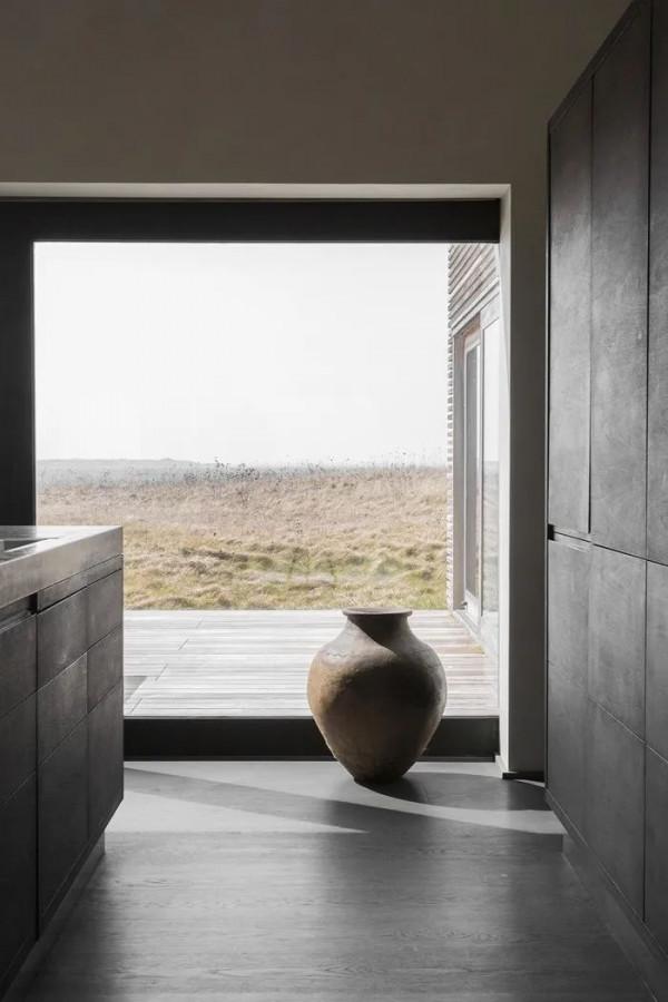 世界的好室 | 日本禪宗和丹麥小屋元素結合的海濱住宅